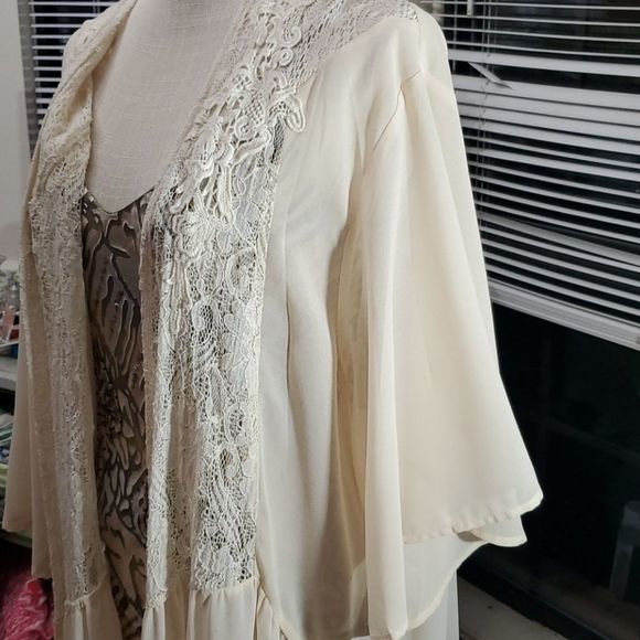 Violet and Claire snakeprint blouse  sz sm - Picture 8 of 8